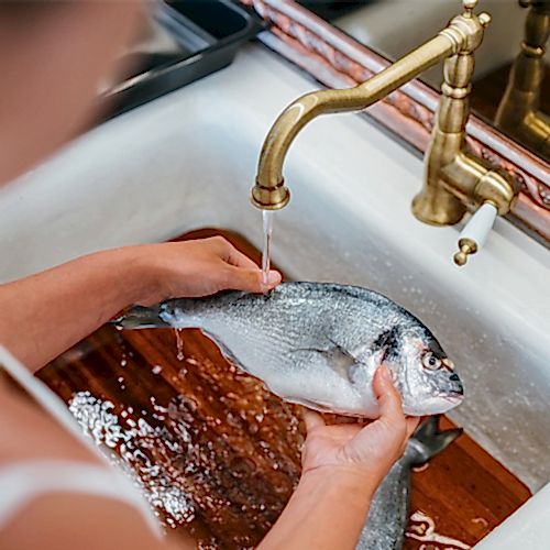 How to Clean a Fish before Cooking 